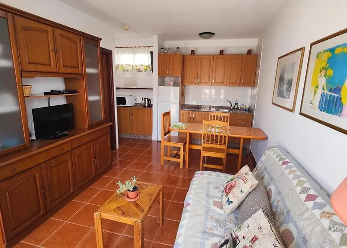 Sweet Flat With Private Patio Dunasol